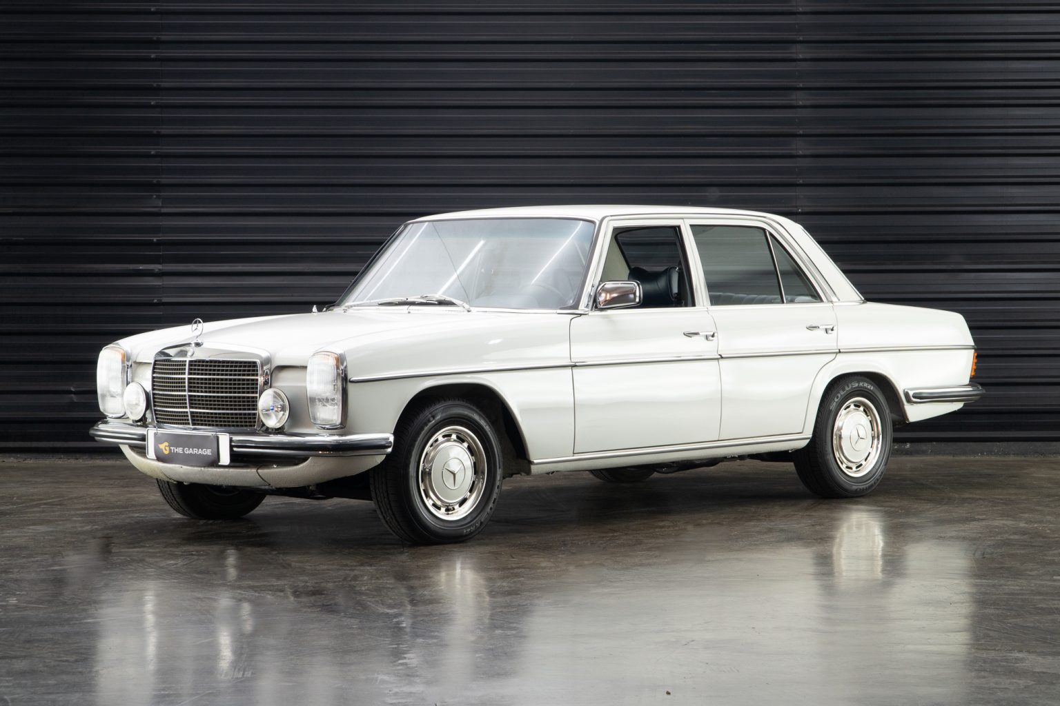 1974 Mercedes-Benz 280E a venda for sale the garage