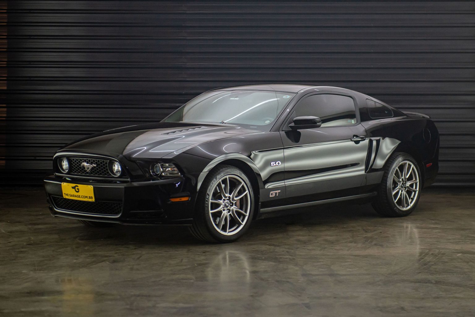 2013-mustang-gt-premium-a-venda-sao-paulo-sp-for-sale-the-garage-classicos-a-carros-antigos